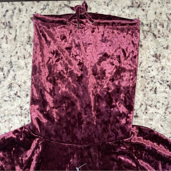 Betsey Johnson Performance Crushed Velvet Purple Funnel Neck Sweatshirt Burgundy - Picture 6 of 10